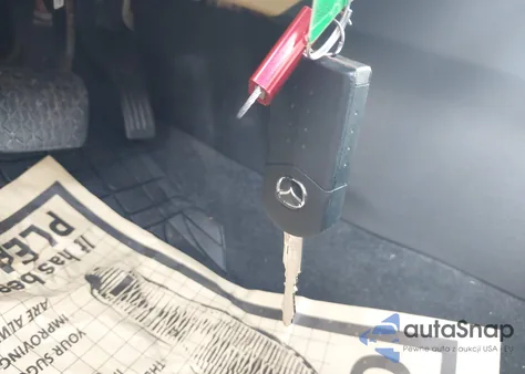 2011 Mazda Mazda3 I Touring z USA, uszkodzony, nr VIN JM1BL1VG0B1358403